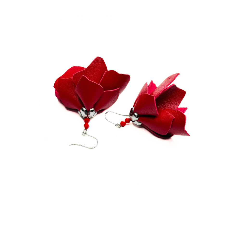 Cercei Handmade din Piele Naturala Rosie Afrodita – Cercei