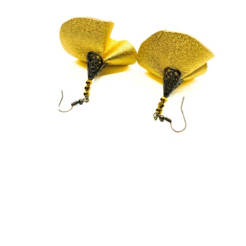 Cercei Handmade din Piele Naturala Aurie Ballerina – Cercei