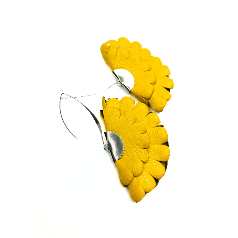 Cercei Handmade din Piele Naturala Galbena Boema – Cercei