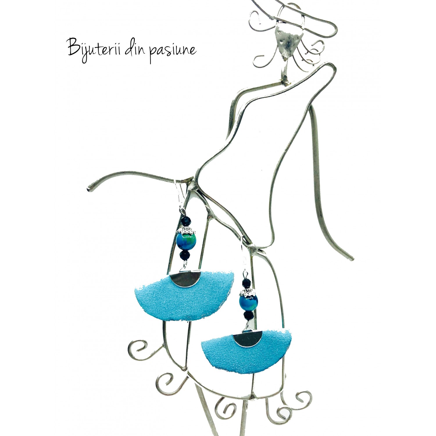 Cercei Handmade din Piele intoarsa Turcoaz Dancing Doll – Cercei