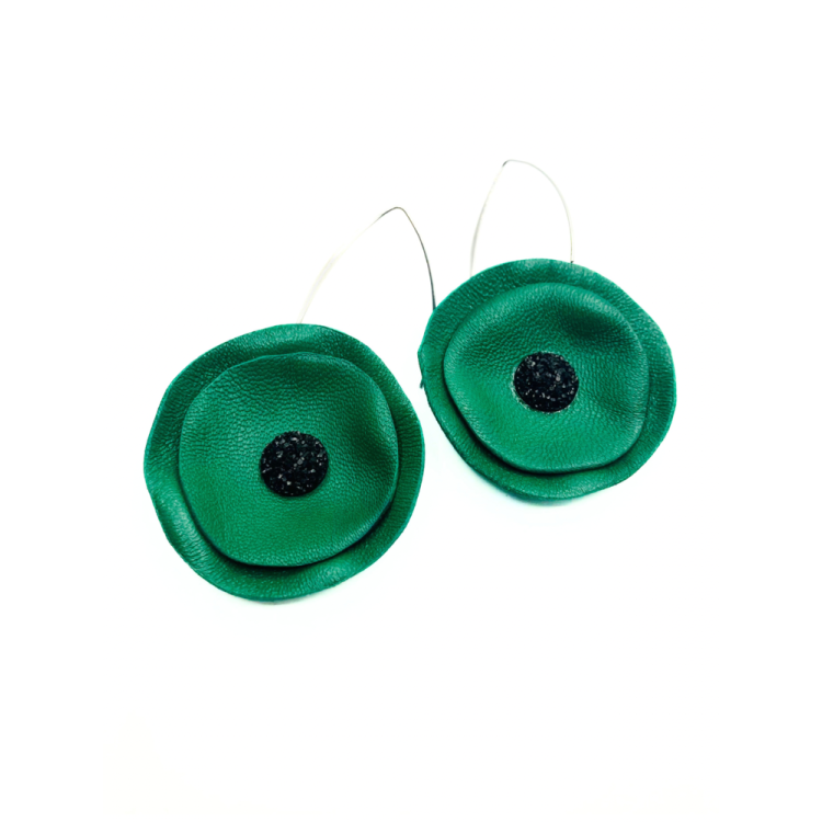 Cercei Handmade din Piele Naturala Verde Poppys – Cercei
