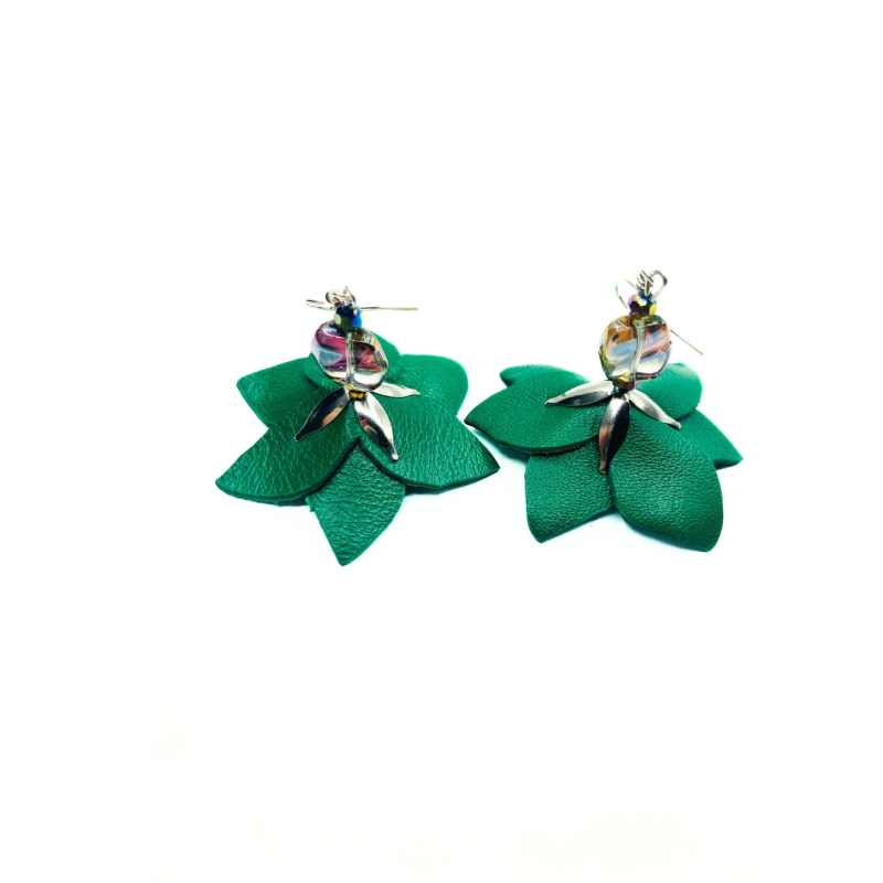 Cercei Handmade din Piele Naturala Verde Tinkerbell – Cercei