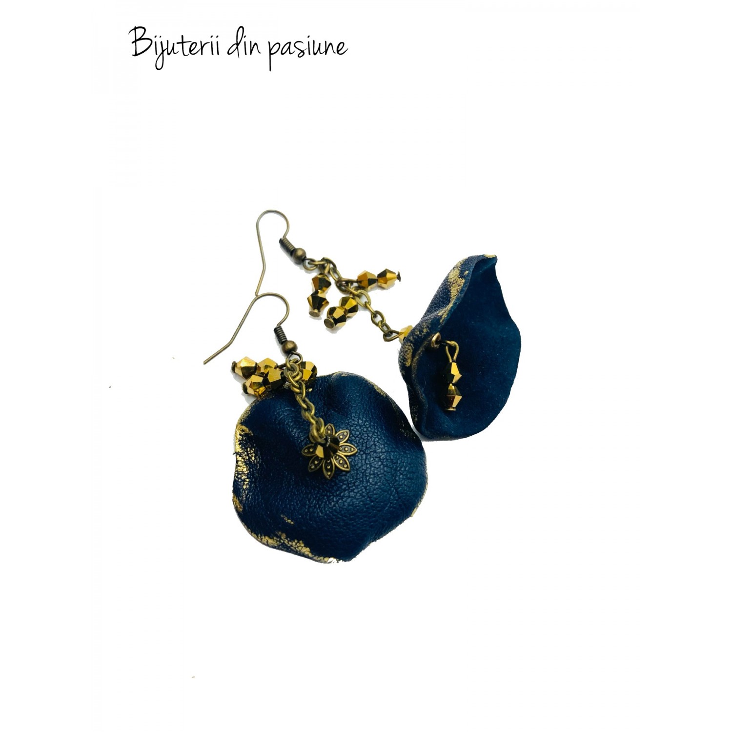 Cercei Handmade din Piele Naturala Bleumarin Vintage Doll – Cercei