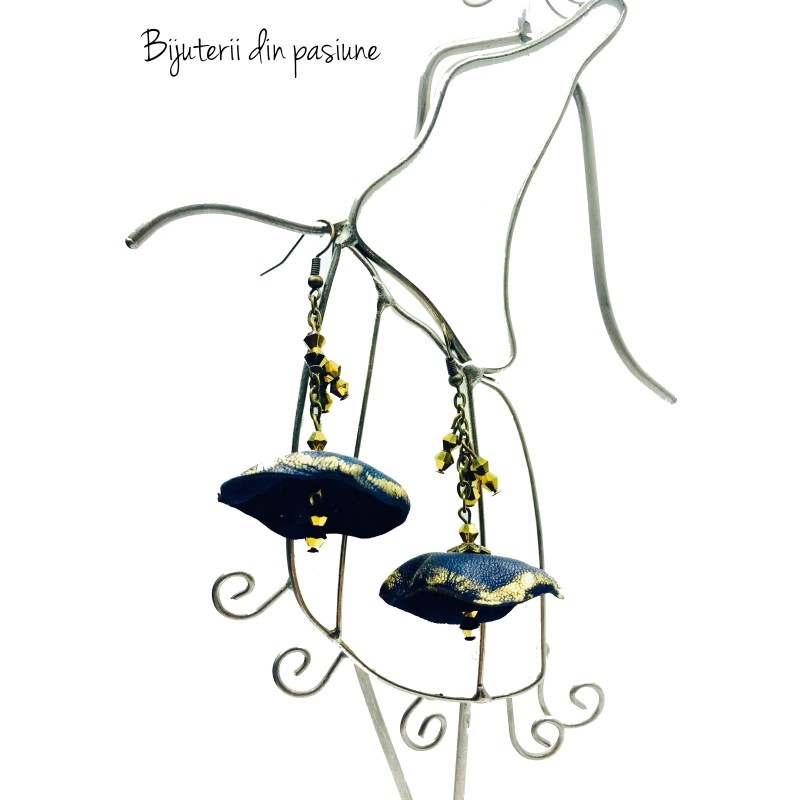 Cercei Handmade din Piele Naturala Bleumarin Vintage Doll – Cercei