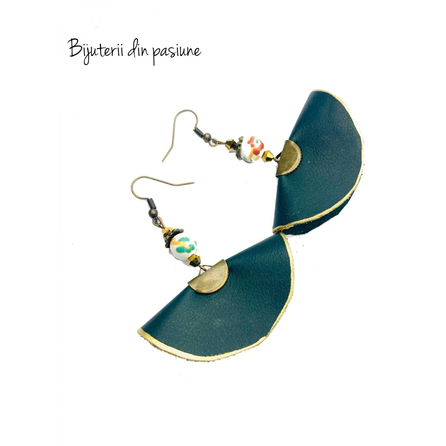 Cercei Handmade din Piele Naturala Smarald Vintage Doll – Cercei Cercei Handmade din Piele Naturala Smarald Vintage Doll – Cercei