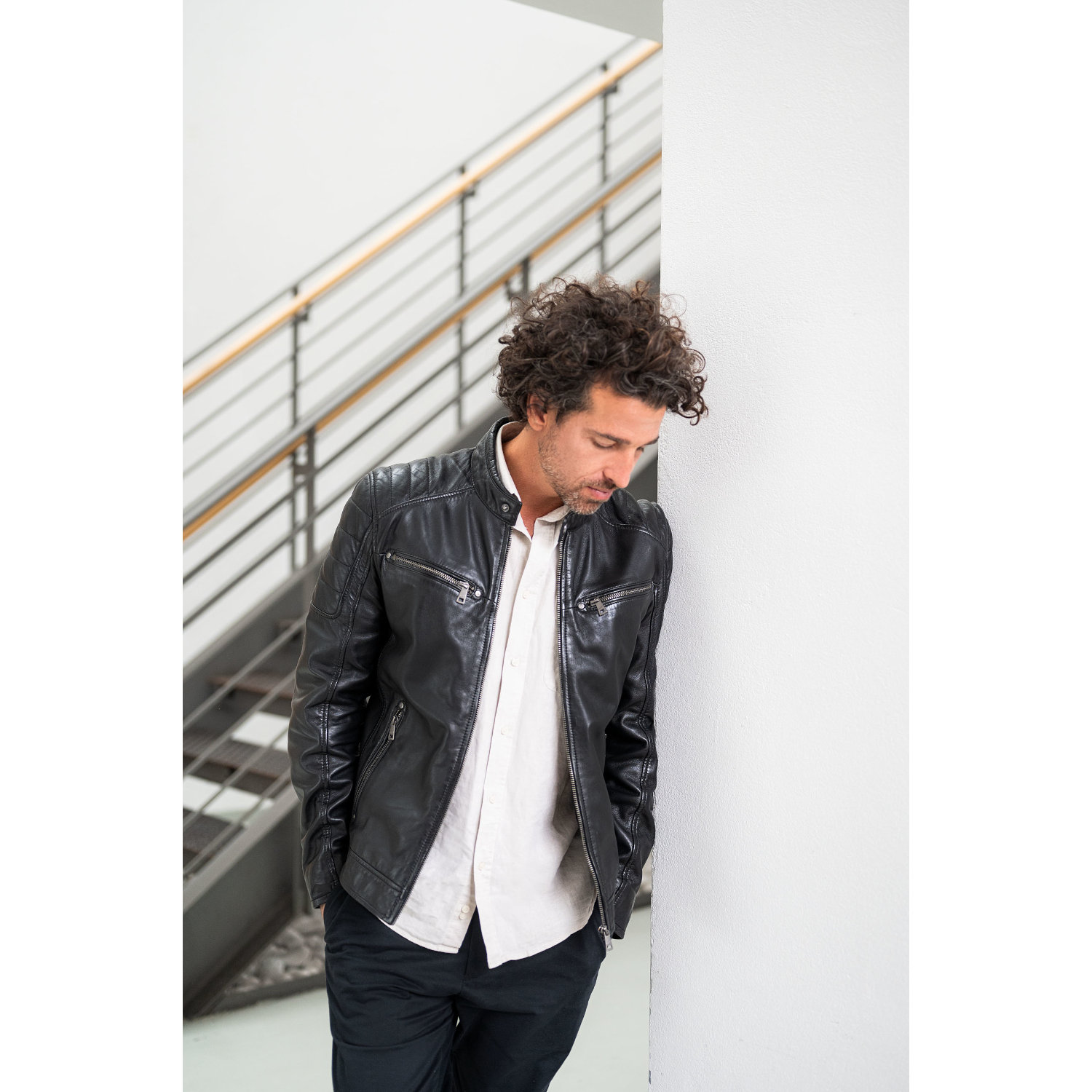 geaca de piele barbati mauritius gbderry neagra model biker
