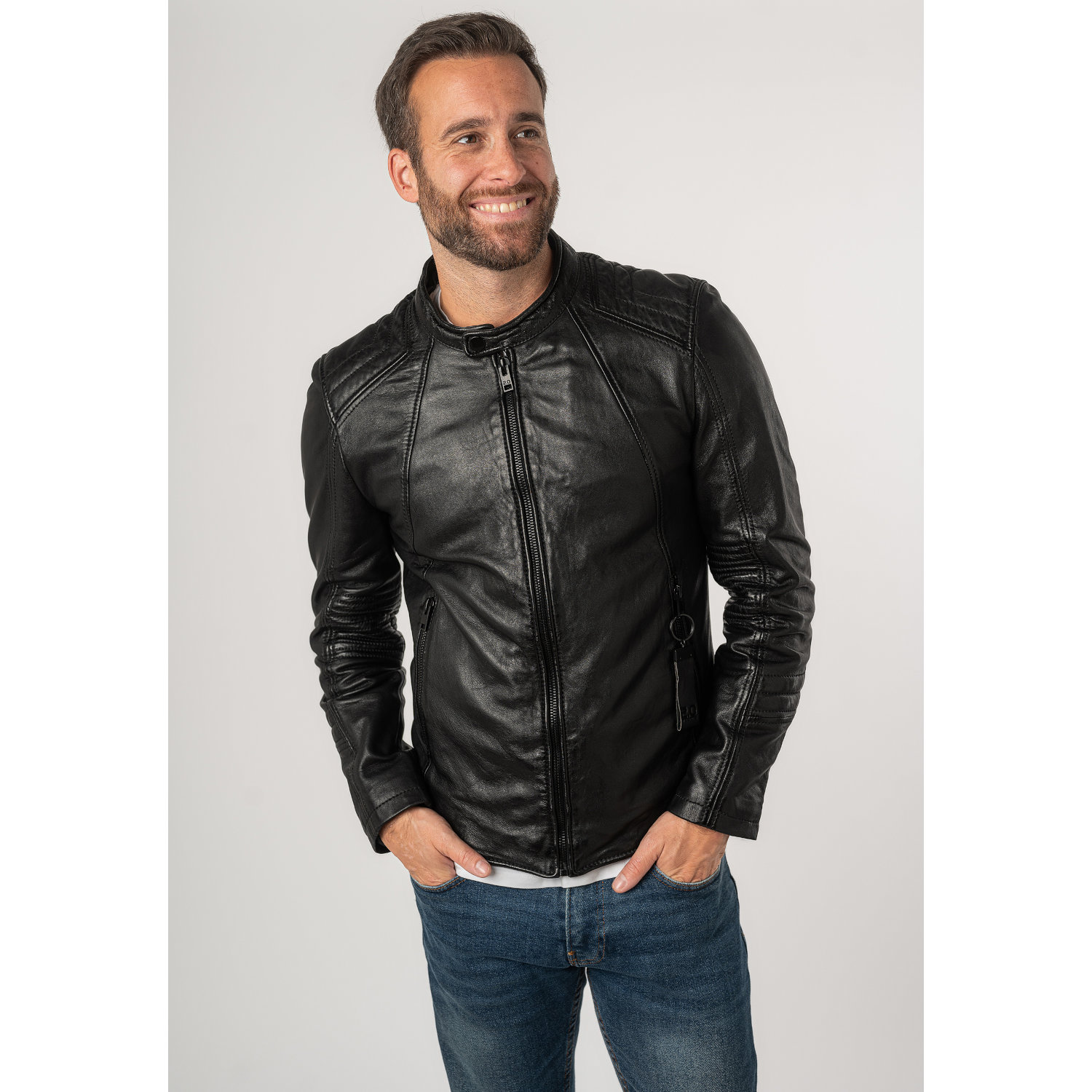 Geaca de Piele Barbati 2.0 by Mauritius Neagra 2MJilas – Geci de Piele Geaca de Piele Barbati 2.0 by Mauritius Neagra 2MJilas – Geci de Piele