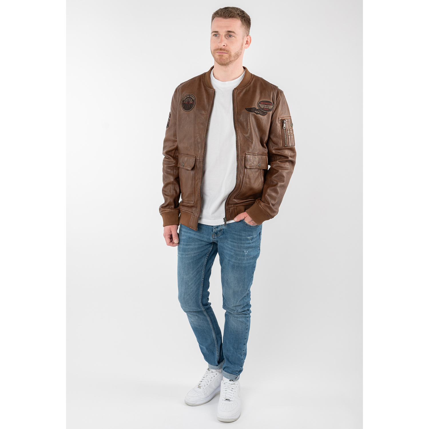 Geaca de Piele Barbati Mauritius Coniac MMAirpilot – model aviator bomber Geaca de piele barbati Mauritius MMAirpilot coniac stil aviator din piele naturala