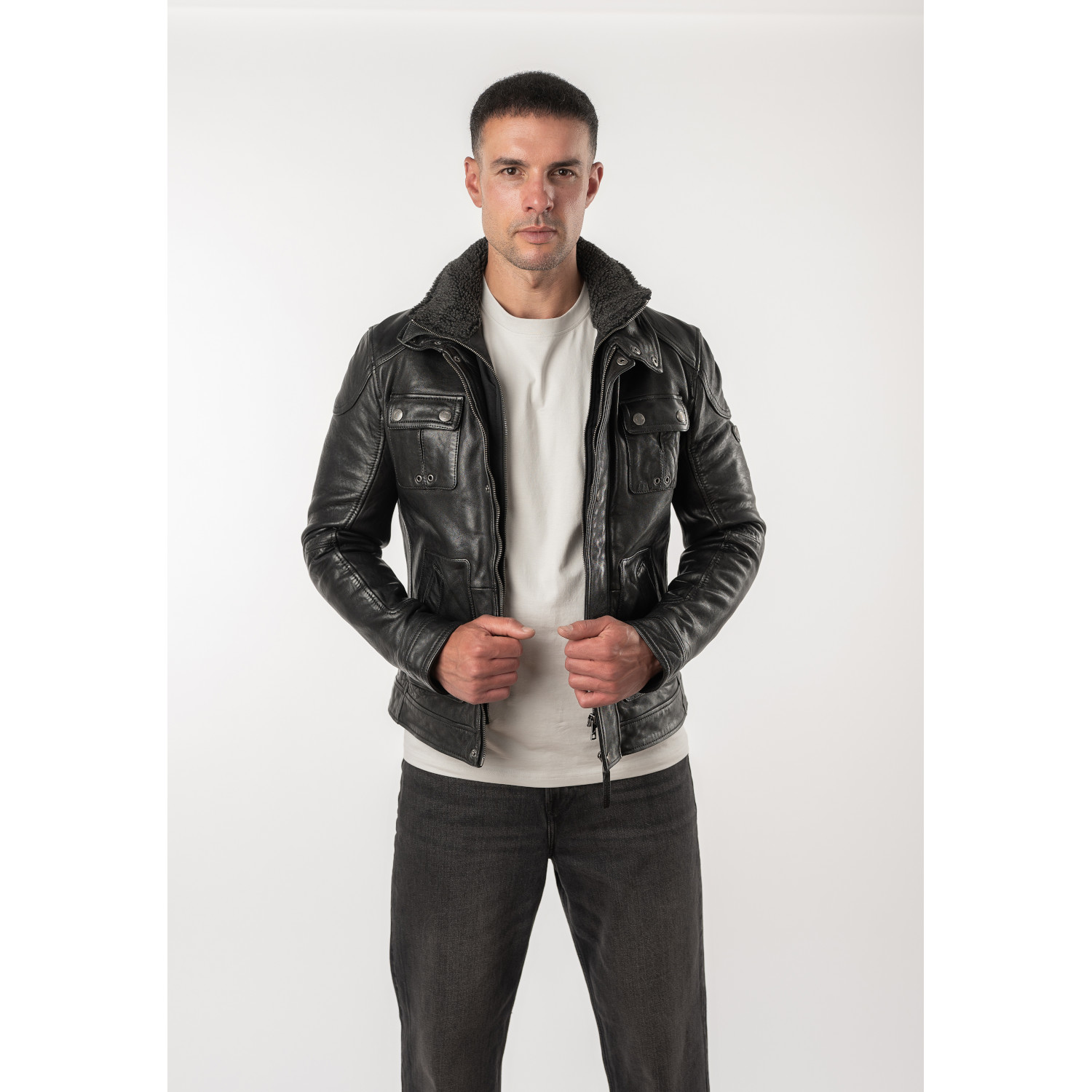 Mauritius MMTorric - Geacă de Piele Bărbați Neagră Regular Fit, Stil Field Jacket Geacă de Piele Bărbați Mauritius Neagră MMTorric cu Guler din Blană Artificială