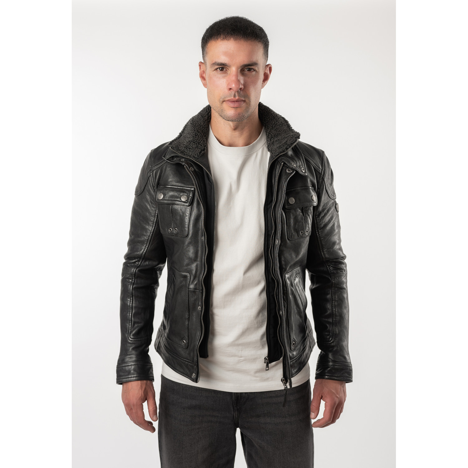 Mauritius MMTorric - Geacă de Piele Bărbați Neagră Regular Fit, Stil Field Jacket Geacă de Piele Bărbați Mauritius Neagră MMTorric cu Guler din Blană Artificială