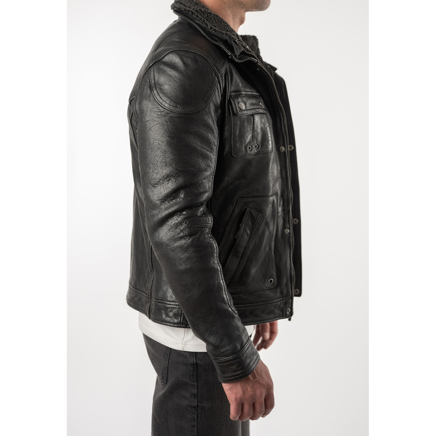 Mauritius MMTorric - Geacă de Piele Bărbați Neagră Regular Fit, Stil Field Jacket Geacă de Piele Bărbați Mauritius Neagră MMTorric cu Guler din Blană Artificială