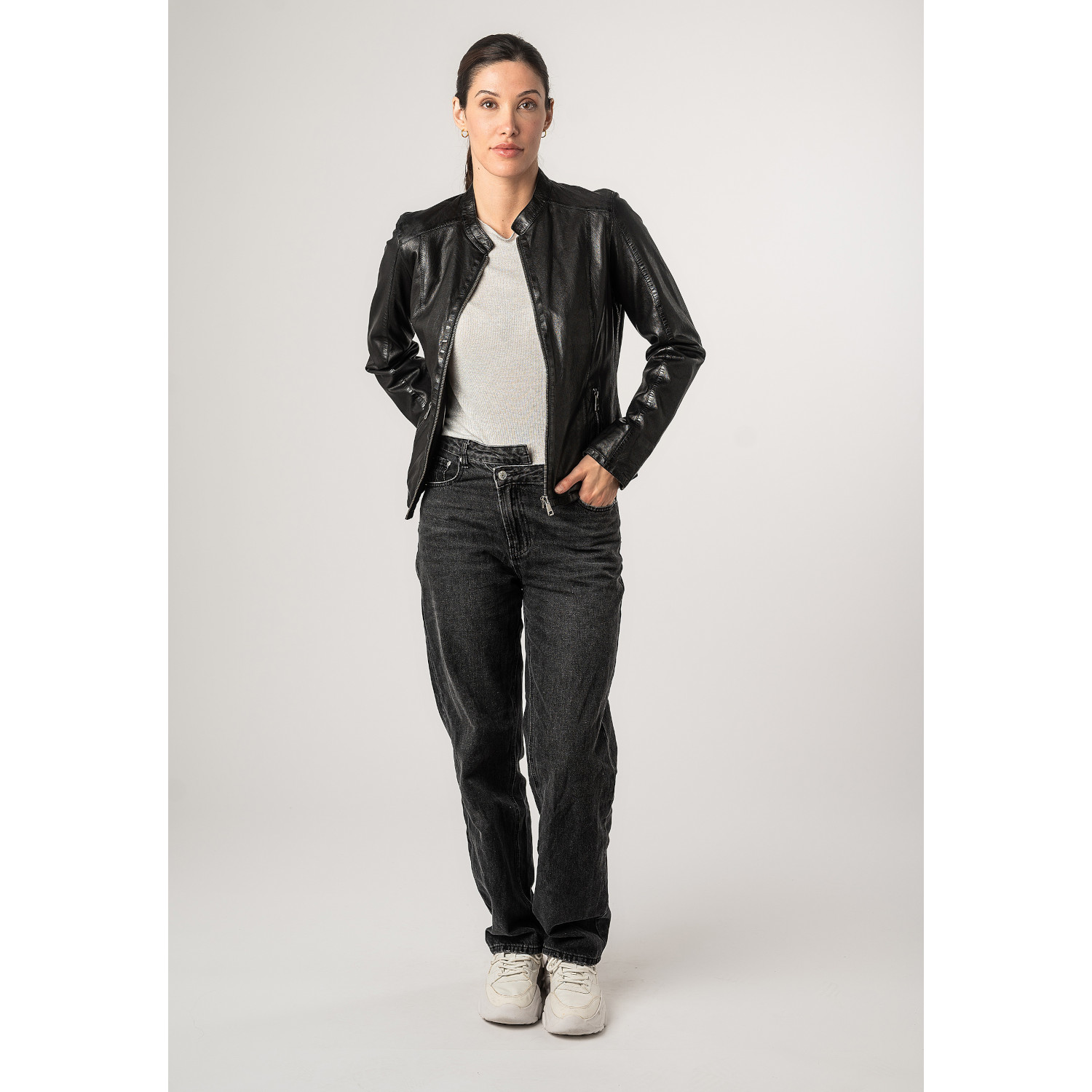 Geaca de Piele Dama Mauritius Neagra MWAndriana – Black Friday