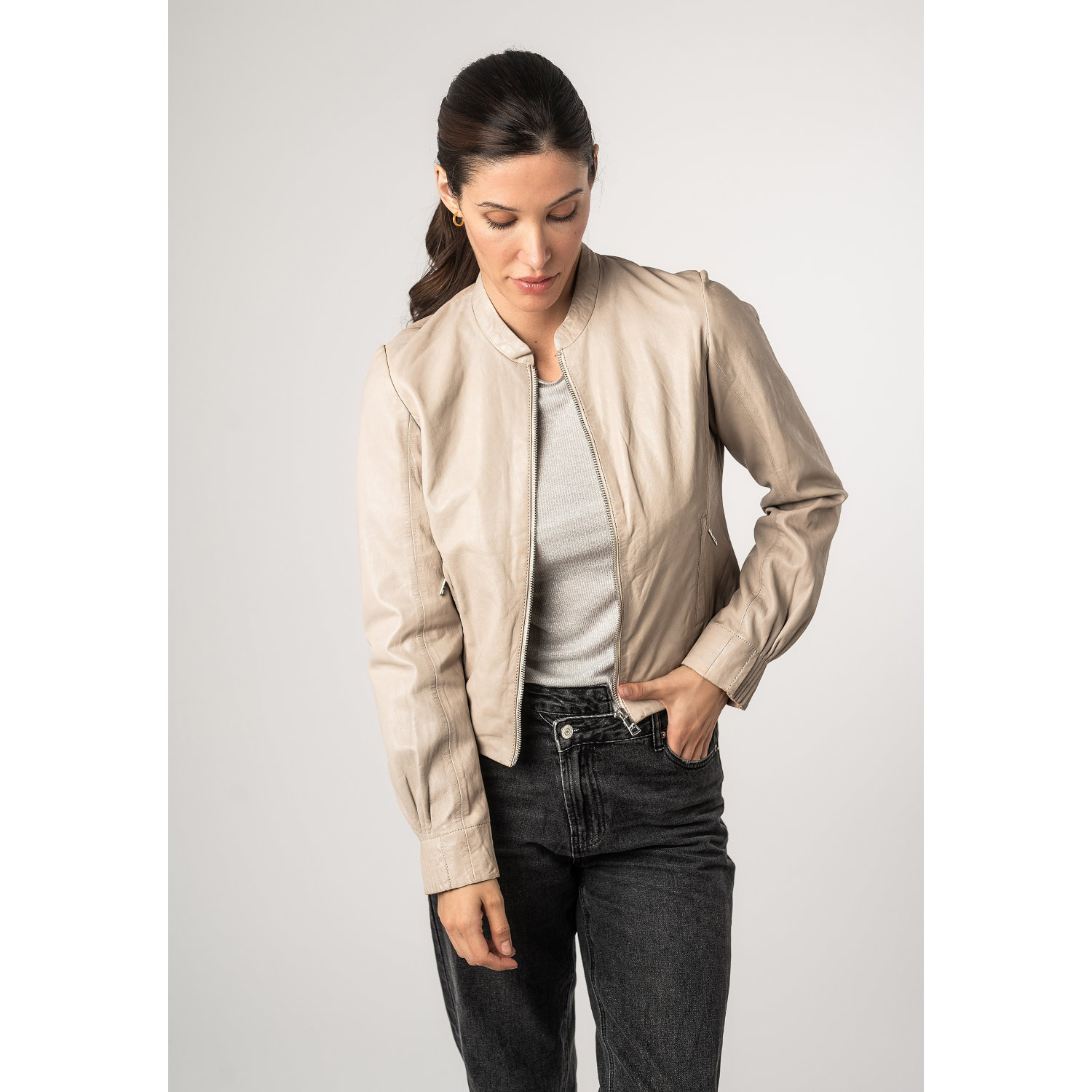 geaca piele naturala dama mauritius mwcandie alb ivoriu mansete plisate