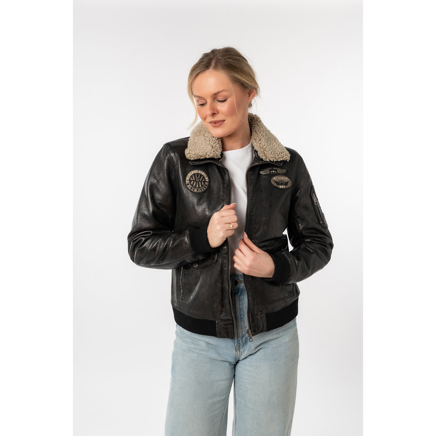 Geaca de Piele Dama Mauritius Negru Vintage MWCarlene – Geci de Piele Geaca de Piele Dama Mauritius Negru Vintage MWCarlene – Geci de Piele