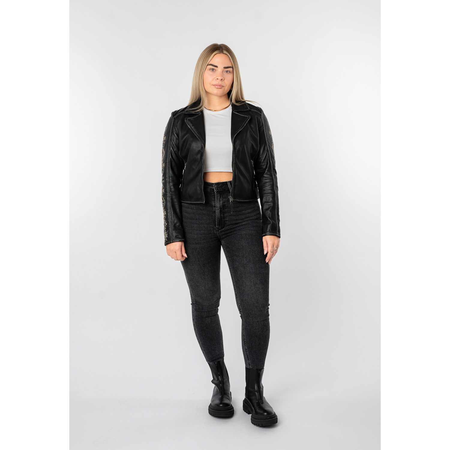 Geacă de piele damă Mauritius MWCoraschon negru bej cu detalii geometrice și stil biker modern