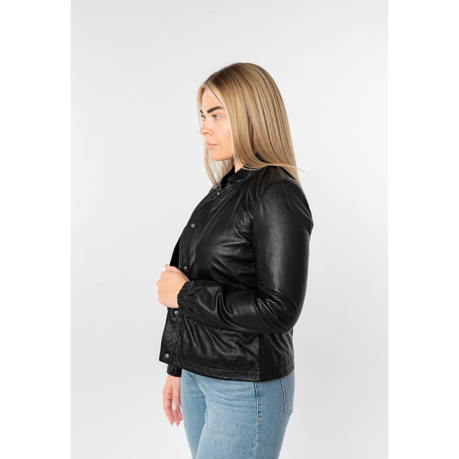 Geacă scurtă piele damă neagră Mauritius MWEliz model minimalist