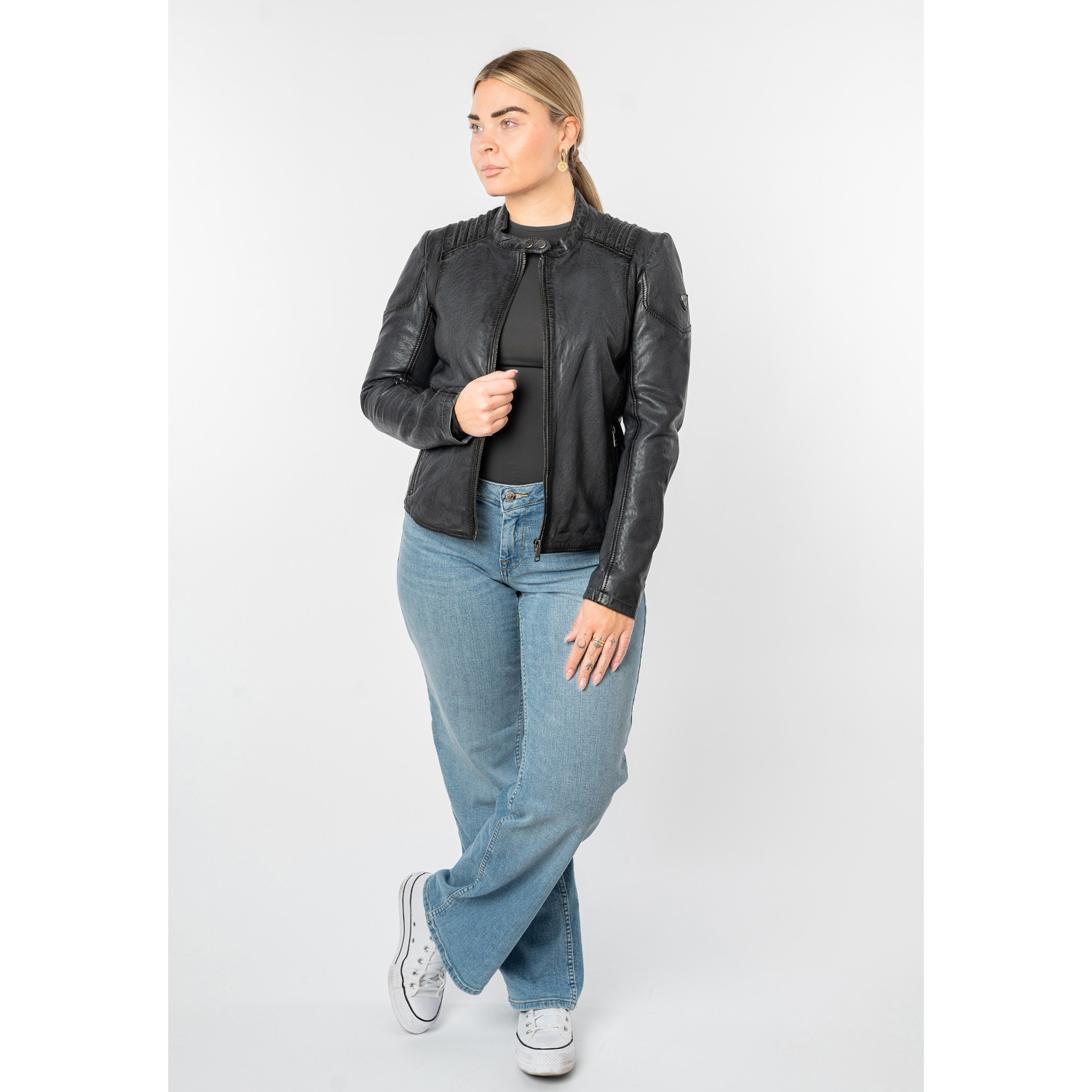 Mauritius MWGionna Antracit – Geacă piele damă stil biker modern Geacă de piele damă antracit Mauritius MWGionna cu guler stand-up și umeri în relief