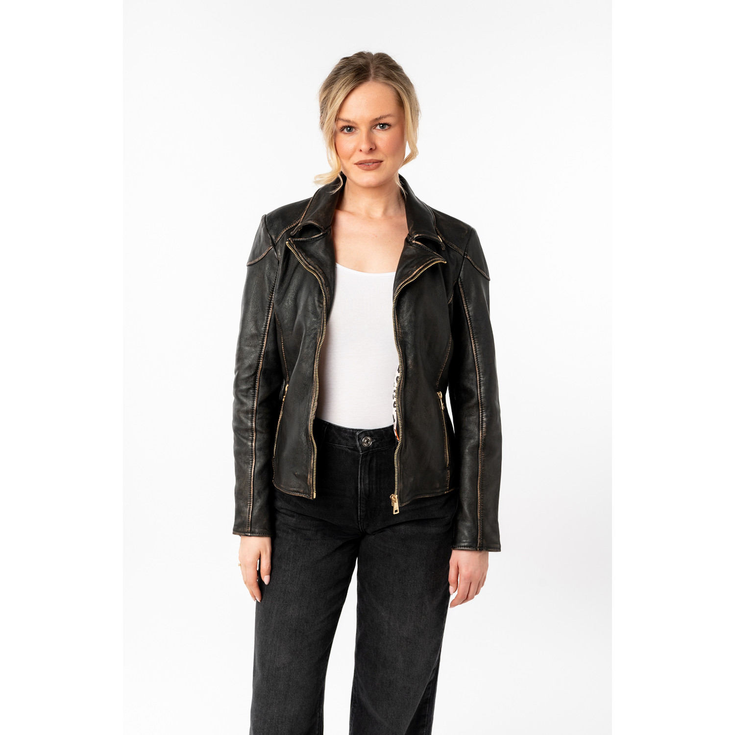 Mauritius MWPeetho – Geacă piele damă negru vintage cu accente aurii Geacă de piele damă negru bej Mauritius MWPeetho biker vintage cu fermoar auriu