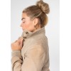 Geacă de Piele Damă Mauritius Crem MWDajana Geacă de piele velur damă Mauritius MWDajana crem, Regular Fit, cu nasturi și buzunare aplicate cu clapă