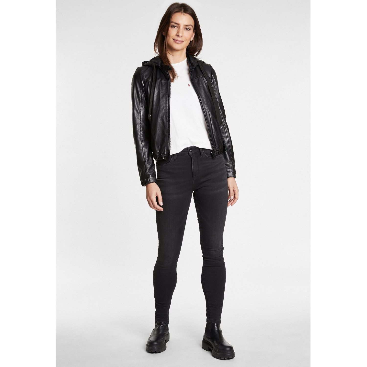 Geaca de Piele Dama Gipsy Neagra G2WMaev – IMBRACAMINTE Geaca de Piele Dama Gipsy Neagra G2WMaev – IMBRACAMINTE