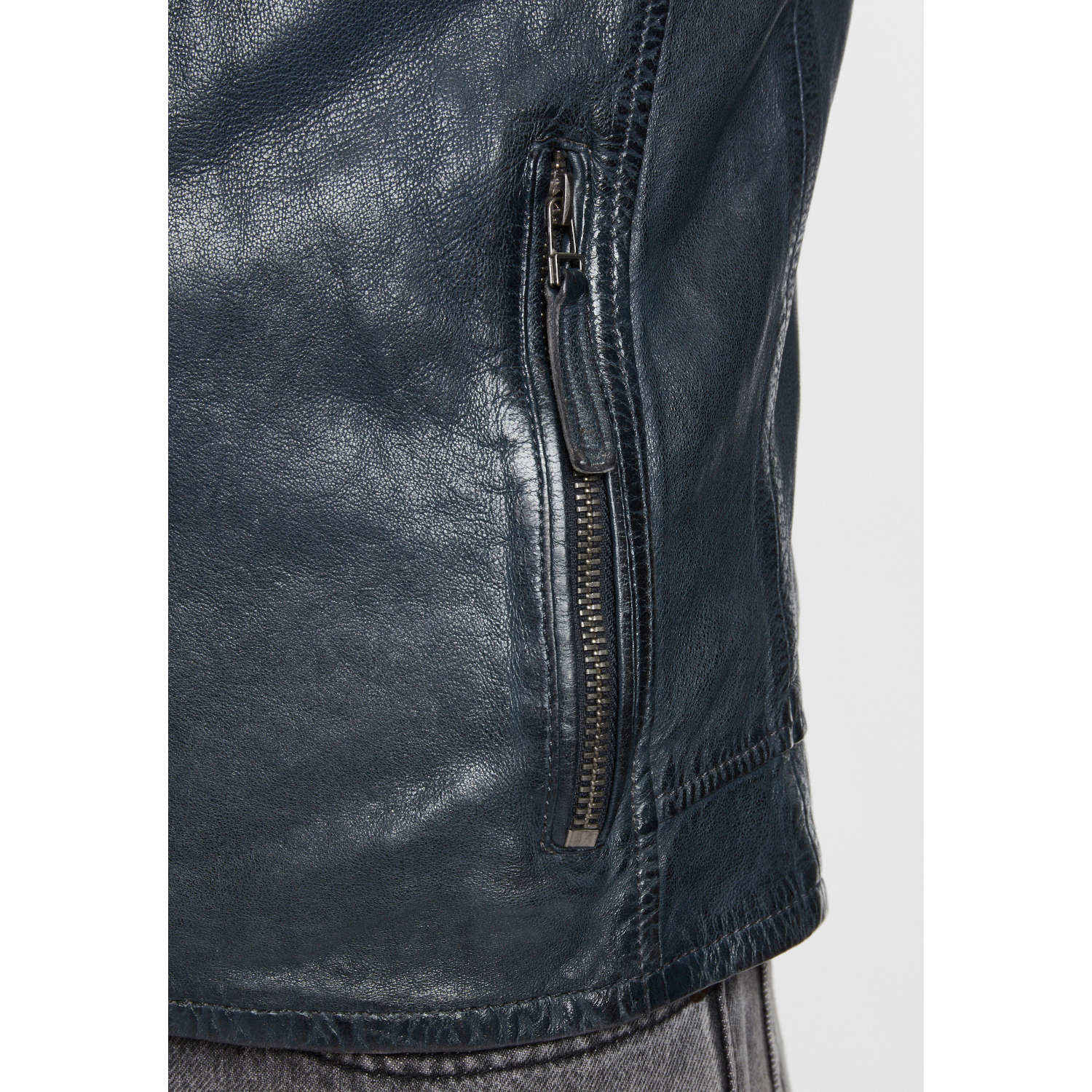 Geaca de Piele Barbati Gipsy Gri Inchis GMCoopa – IMBRACAMINTE Geaca de Piele Barbati Gipsy Gri Inchis GMCoopa – IMBRACAMINTE