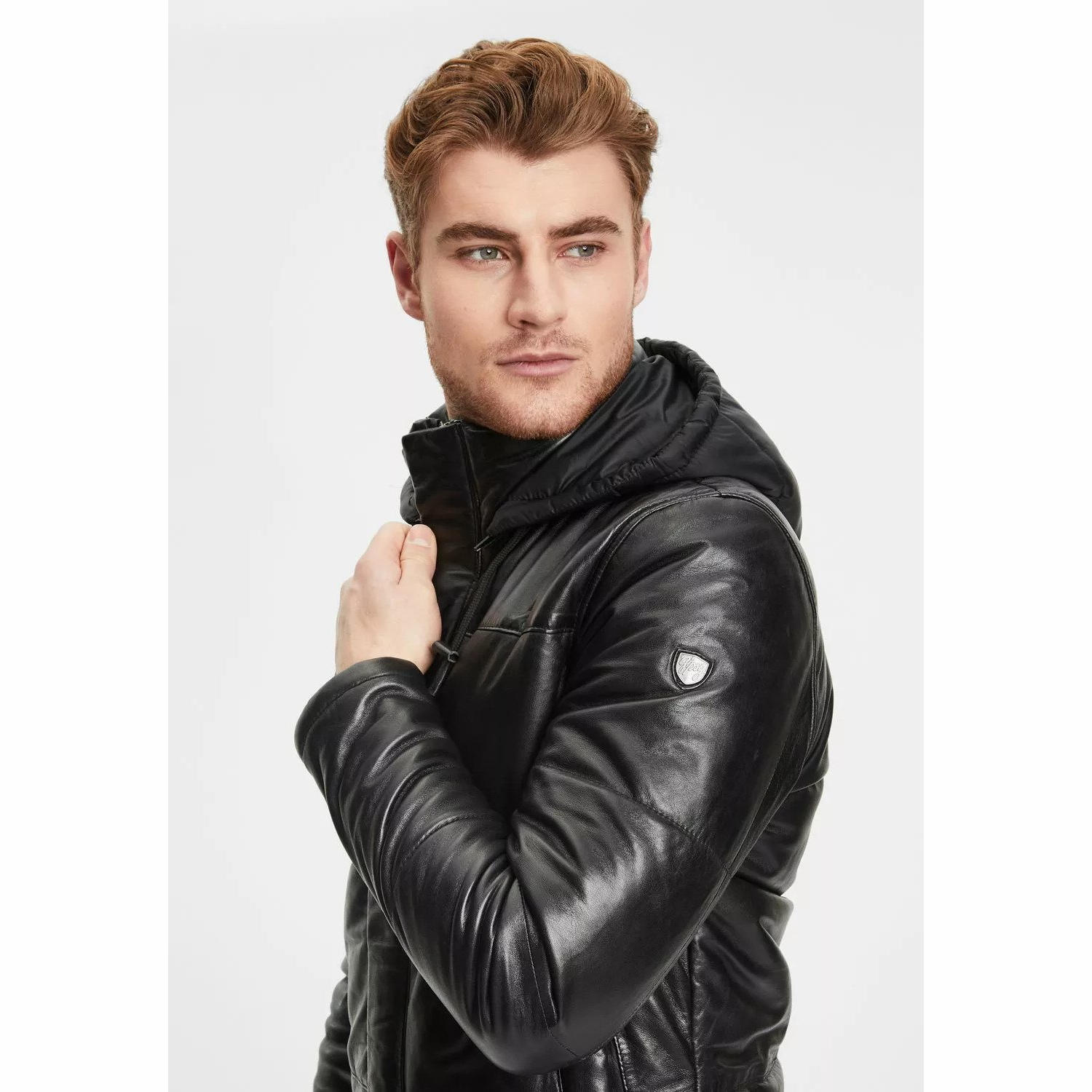 Geaca de Iarna din Piele Barbati Gipsy Neagra GMDule – Black Friday Geaca de Iarna din Piele Barbati Gipsy Neagra GMDule – Black Friday