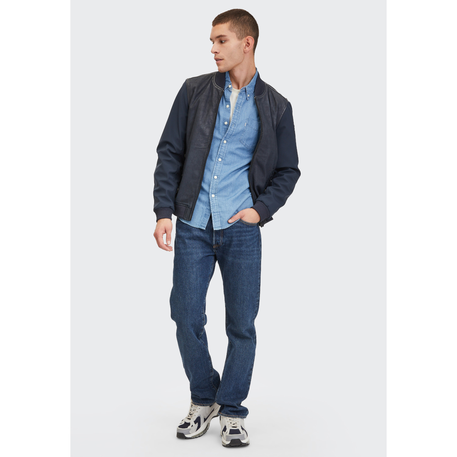 Geaca de Piele Barbati Gipsy Albastra GMHorizan – IMBRACAMINTE Geaca de Piele Barbati Gipsy Albastra GMHorizan – IMBRACAMINTE