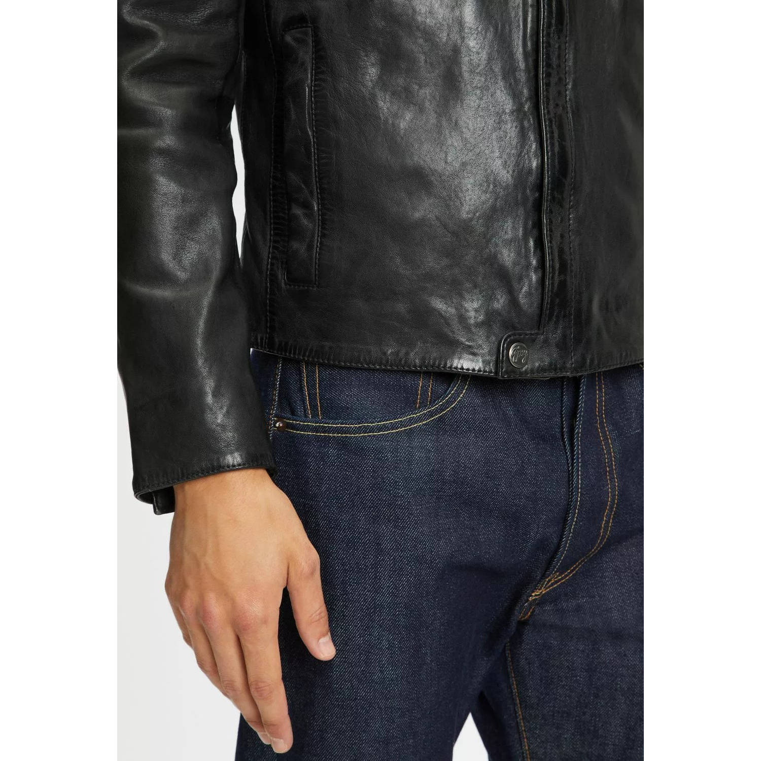 Geaca de Piele Barbati Gipsy Neagra GMSolvic – IMBRACAMINTE Geaca de Piele Barbati Gipsy Neagra GMSolvic – IMBRACAMINTE