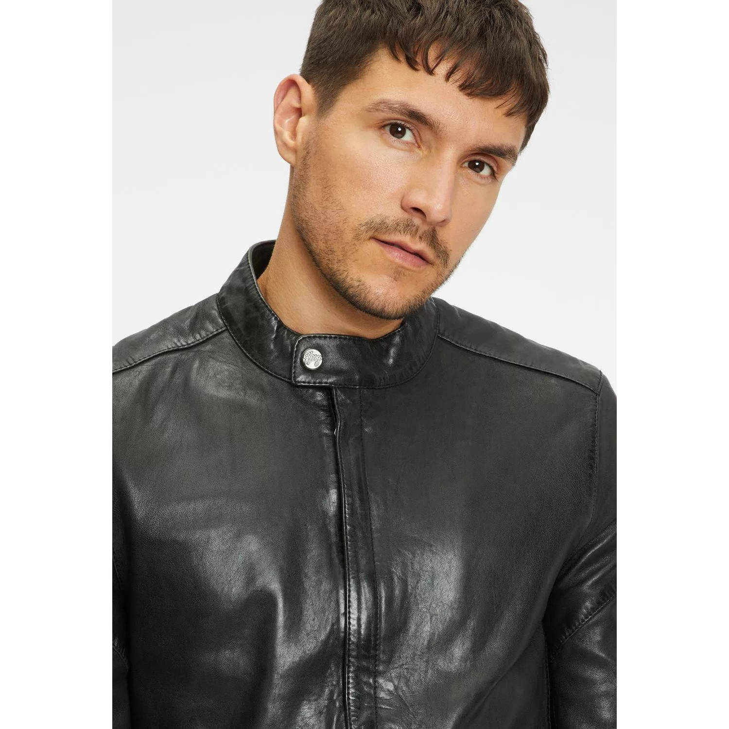 Geaca de Piele Barbati Gipsy Neagra GMSolvic – IMBRACAMINTE Geaca de Piele Barbati Gipsy Neagra GMSolvic – IMBRACAMINTE