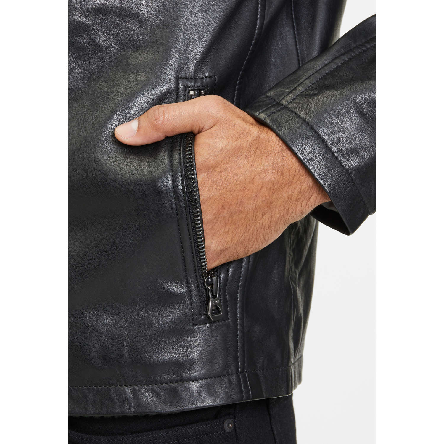 Geaca de Piele Barbati Gipsy Neagra GMYupic LTOV – IMBRACAMINTE Geaca de Piele Barbati Gipsy Neagra GMYupic LTOV – IMBRACAMINTE