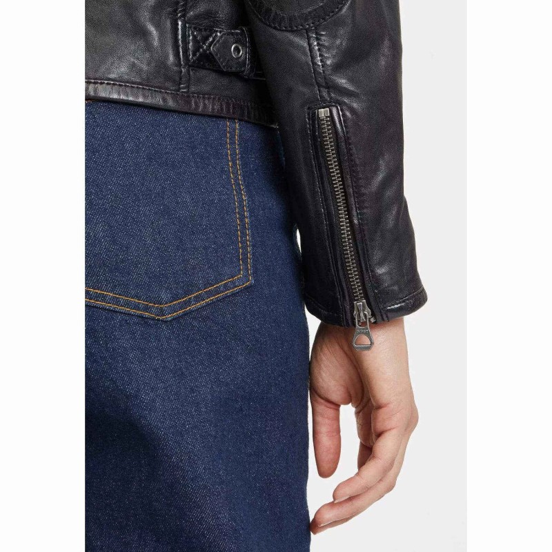 Geaca de Piele Dama Gipsy Neagra GWDjura – IMBRACAMINTE Geaca de Piele Dama Gipsy Neagra GWDjura – IMBRACAMINTE