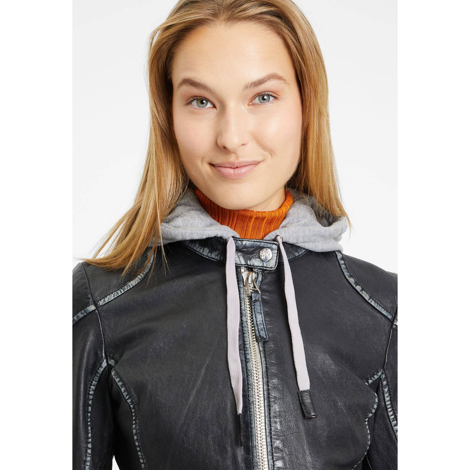 Geaca de Piele Dama Gipsy Neagra GWFinja – IMBRACAMINTE Geaca de Piele Dama Gipsy Neagra GWFinja – IMBRACAMINTE