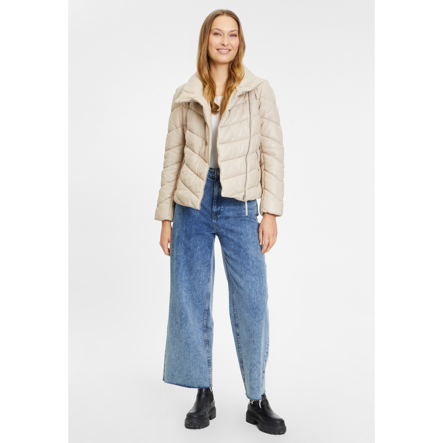 Geaca de Iarna din Piele Dama Gipsy Bej GWRomea – Black Friday Geaca de Iarna din Piele Dama Gipsy Bej GWRomea – Black Friday