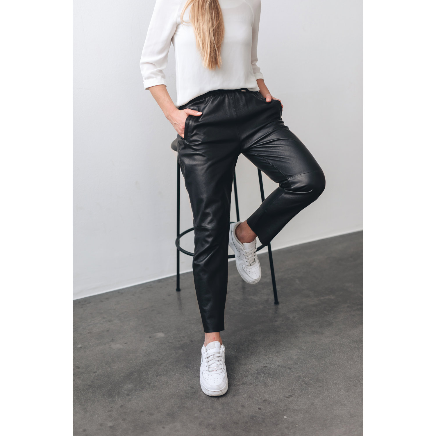 Pantaloni de Piele Dama Gipsy Negri GWTariza – IMBRACAMINTE