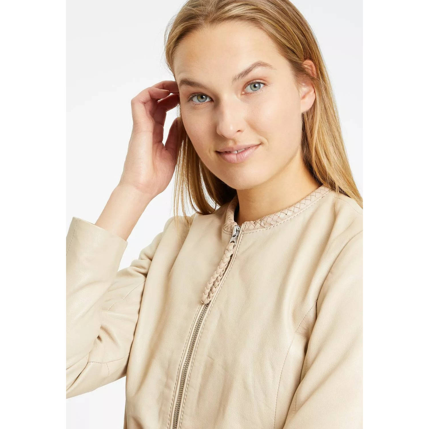 Geaca de Piele Dama Gipsy Bej Deschis GWZai – Black Friday Geaca de Piele Dama Gipsy Bej Deschis GWZai – Black Friday