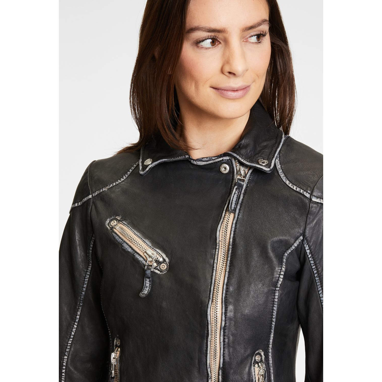 Geaca de Piele Dama Gipsy Neagra PGG – IMBRACAMINTE Geaca de Piele Dama Gipsy Neagra PGG – IMBRACAMINTE