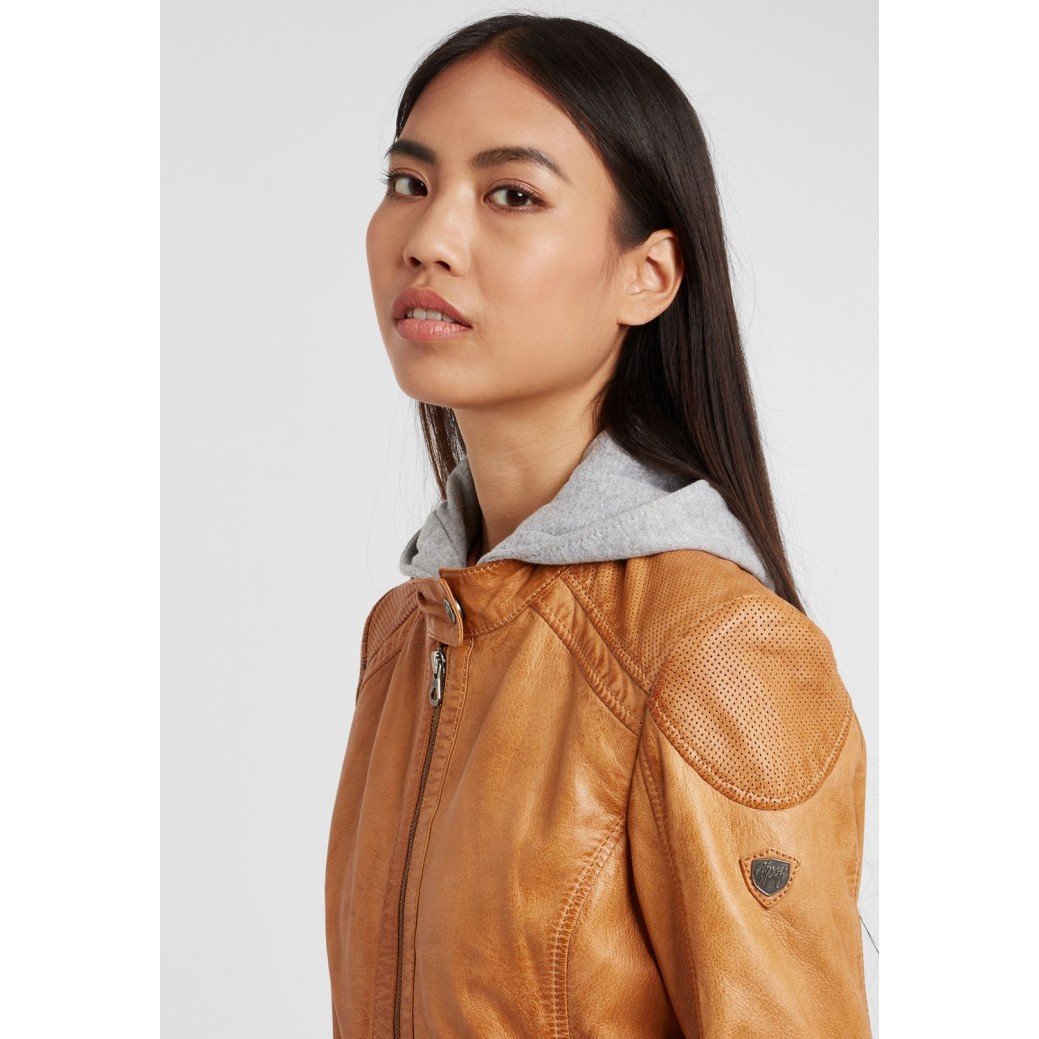 Geaca de Piele Dama Gipsy Camel GGAbby S21 LAMAS – IMBRACAMINTE Geaca de Piele Dama Gipsy Camel GGAbby S21 LAMAS – IMBRACAMINTE