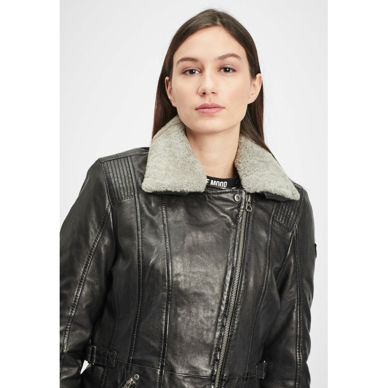 Geaca de Piele Dama Gipsy Neagra GWSanja LAHOV – IMBRACAMINTE Geaca de Piele Dama Gipsy Neagra GWSanja LAHOV – IMBRACAMINTE