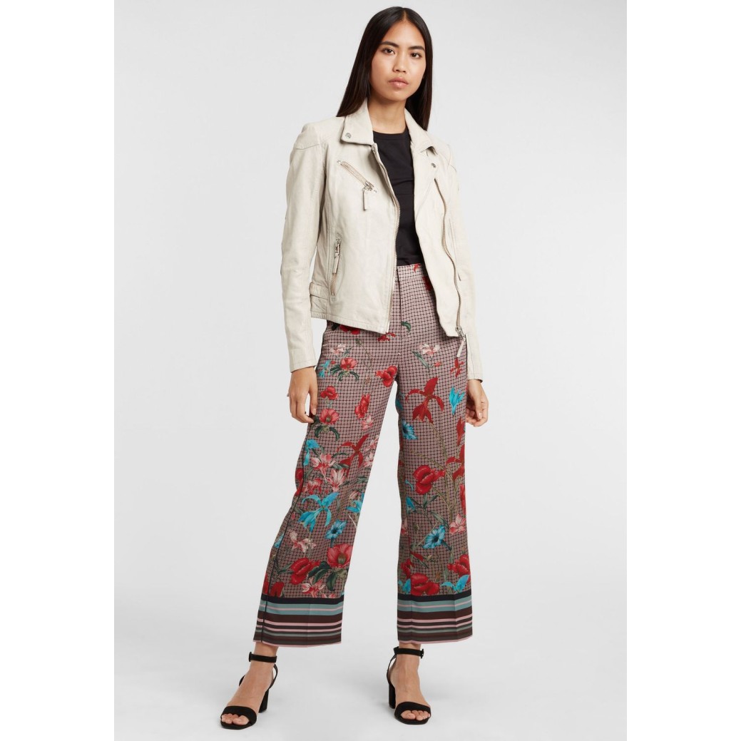 Geaca de Piele Dama Gipsy Alb Murdar PGG S21 LABAGV – IMBRACAMINTE Geaca de Piele Dama Gipsy Alb Murdar PGG S21 LABAGV – IMBRACAMINTE