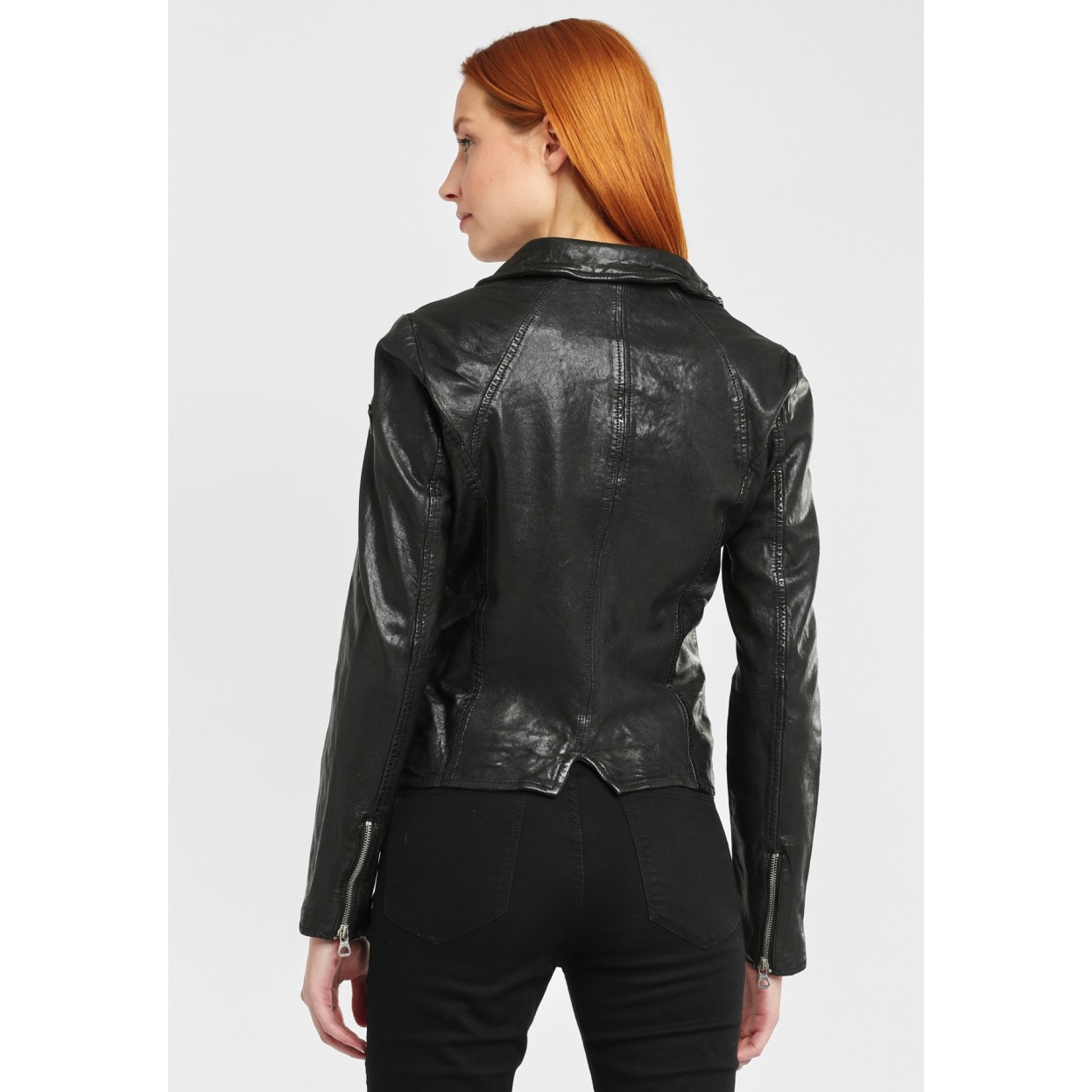 Geaca de Piele Naturala Dama Gipsy Neagra Shella LNV – IMBRACAMINTE Geaca de Piele Naturala Dama Gipsy Neagra Shella LNV – IMBRACAMINTE