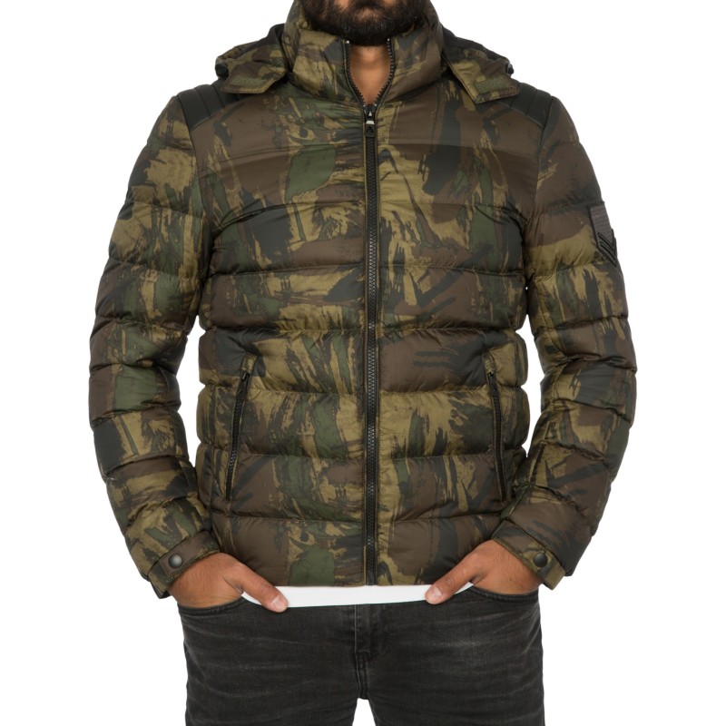 Geaca de Iarna Barbati Young & Rich Camuflaj 455 – Black Friday Geaca de Iarna Barbati Young & Rich Camuflaj 455 – Black Friday